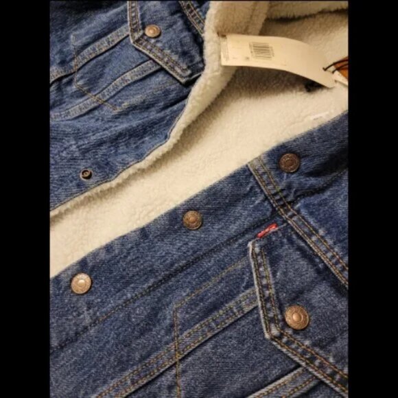 New Women's Levi's Sherpa Ex-Boyfriend Jacket - Picture 3 of 9